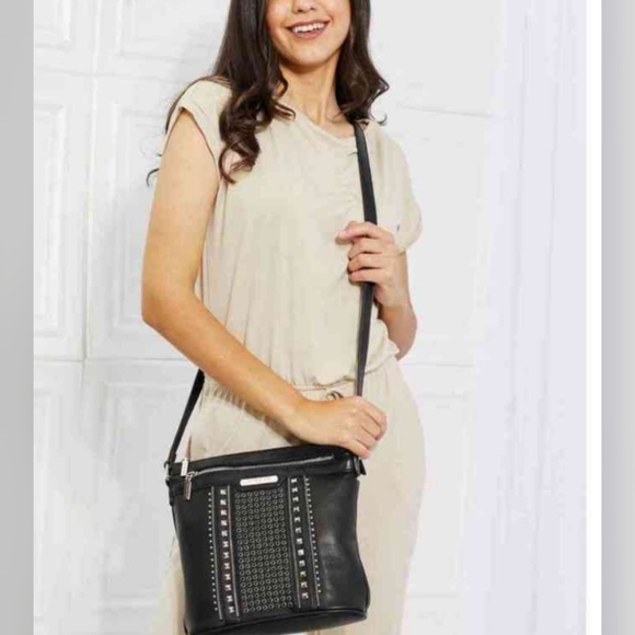 Nicolee lee Handbags - Nicole Lee Elegant Black Studded Crossbody Bag